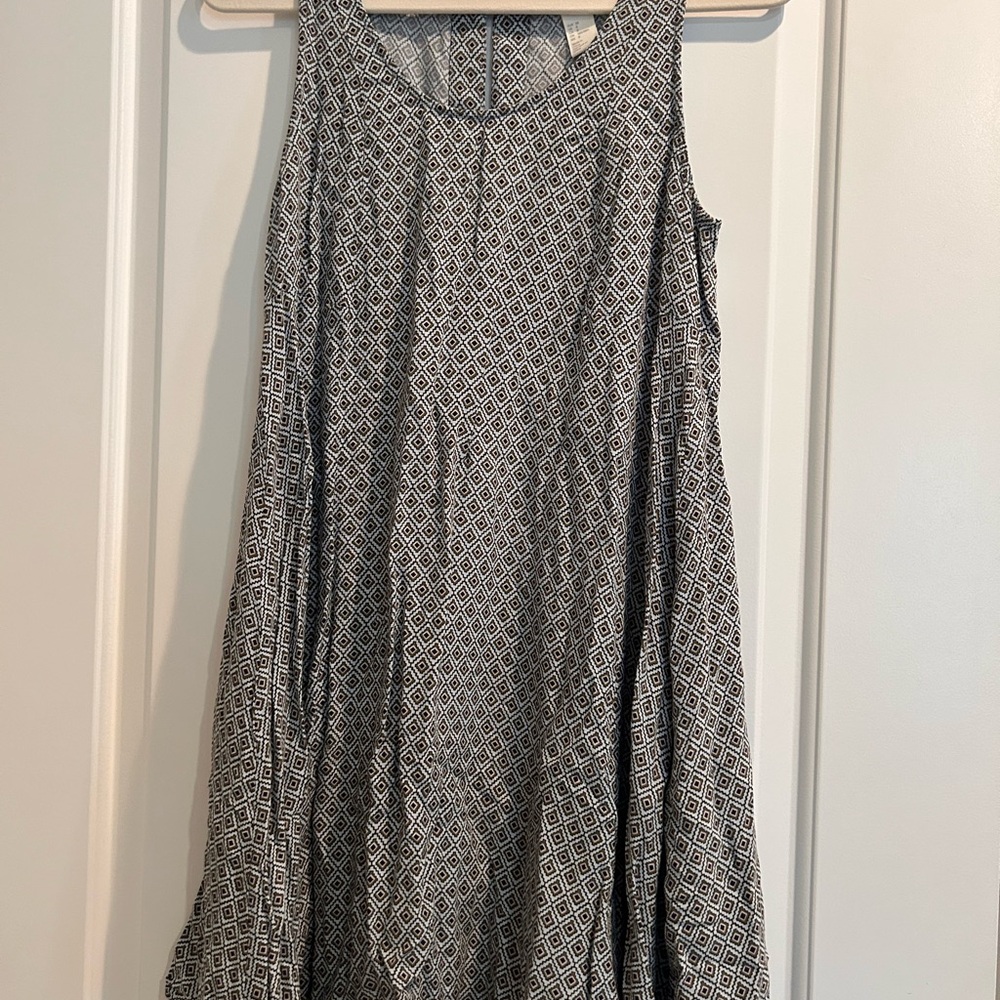 H&M Geometric Patterned Sleeveless Dress